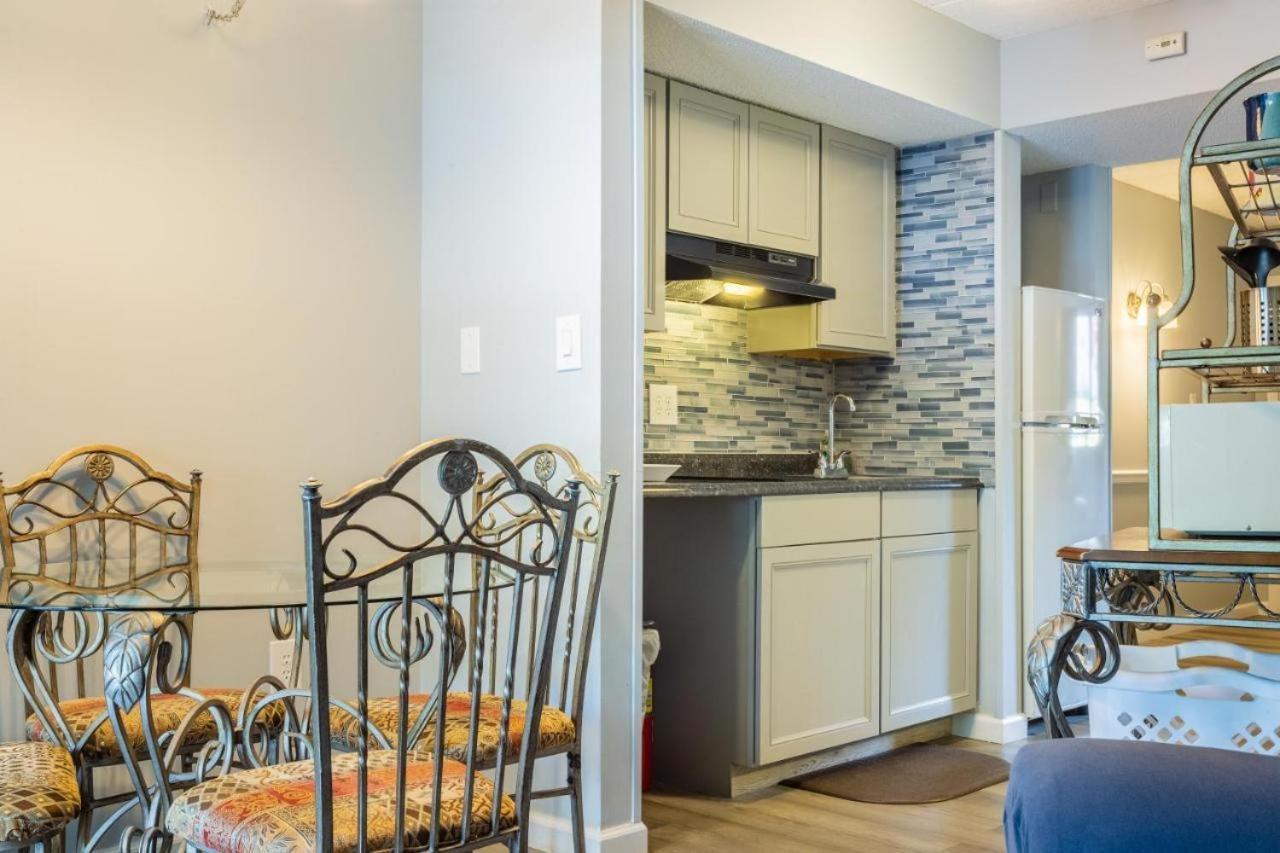 Family Bear Condos, Full King Suite, Kitchen, Pool Access Unit 103 Gatlinburg Esterno foto